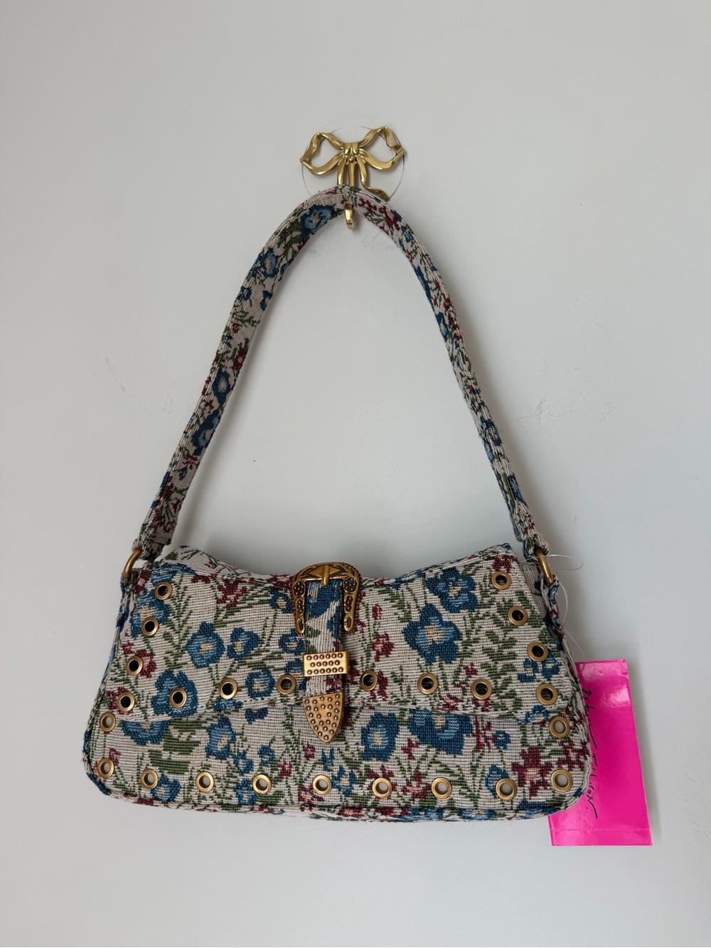 Betsey Johnson Cream Floral Tapestry fabric Shoulder Bag with Gold buckle